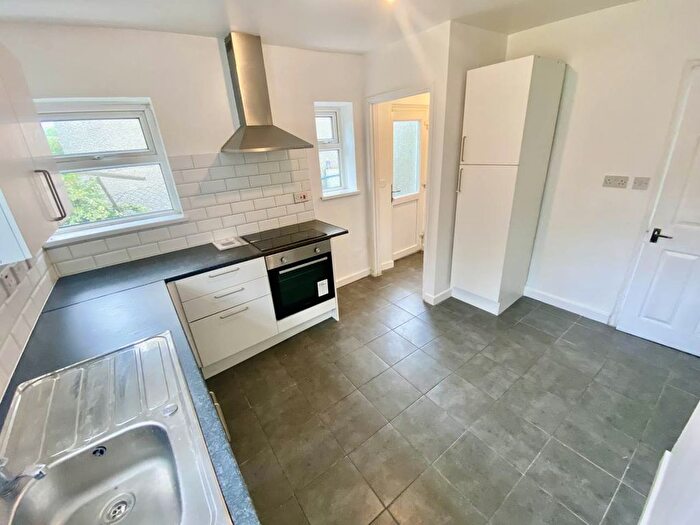 3 Bedroom Property To Rent In Eiddwen Road, Penlan, Swansea, SA5