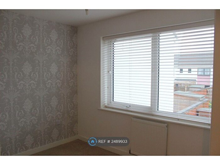 2 Bedroom Terraced House To Rent In Cowper Crescent, Colchester, CO4