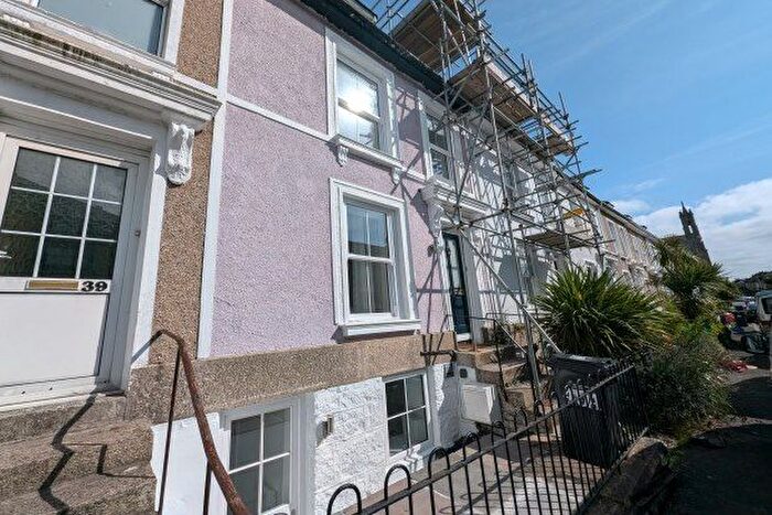 1 Bedroom Flat To Rent In Medrose Terrace, Penzance, TR18