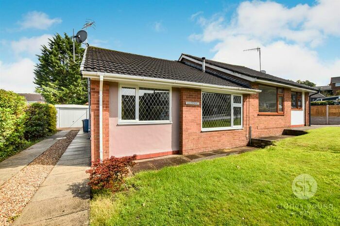 3 Bedroom Property To Rent In Shetland Close, Wilpshire, Blackburn, BB1