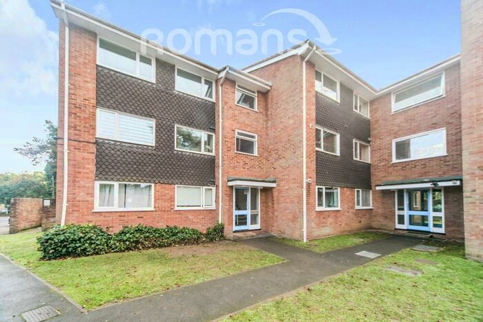 2 Bedroom Apartment To Rent In Kingswood Court, Southcote Road, RG30