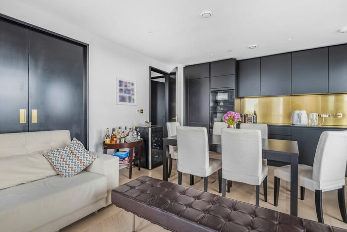 3 Bedroom Flat To Rent In Tidemill Square, London, SE10