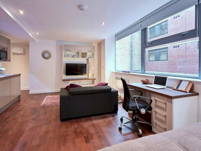 Apartment To Rent In South Parade, Leeds, #, LS1