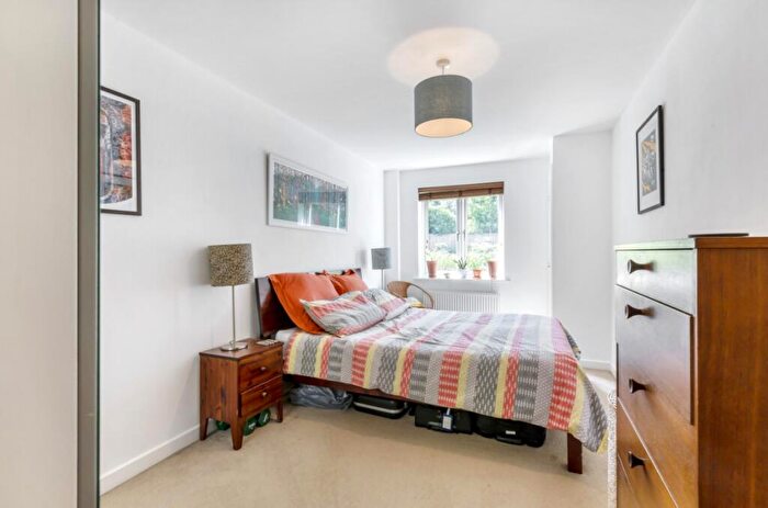 1 Bedroom Flat To Rent In Worcester Close London, SE20