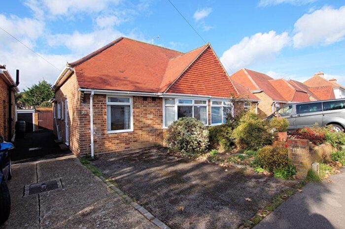 2 Bedroom Semi-Detached Bungalow For Sale In Grove Avenue, Portchester, PO16