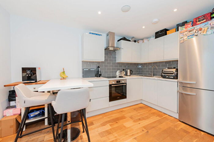 2 Bedroom Flat For Sale In Mitchell House, Eastleigh, SO50