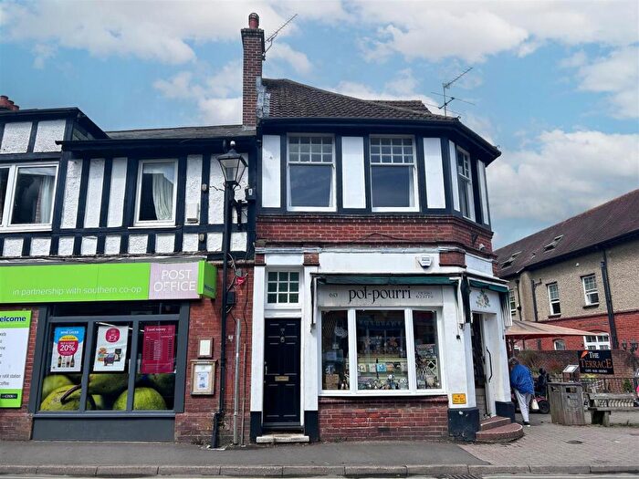 2 Bedroom Apartment To Rent In Brookley Road, Brockenhurst, SO42