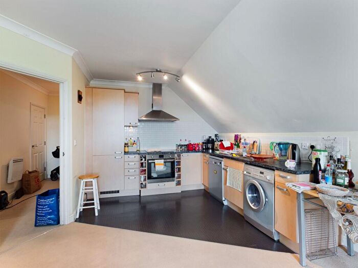 2 Bedroom Flat To Rent In Dorchester Court, London Road, Camberley, GU15
