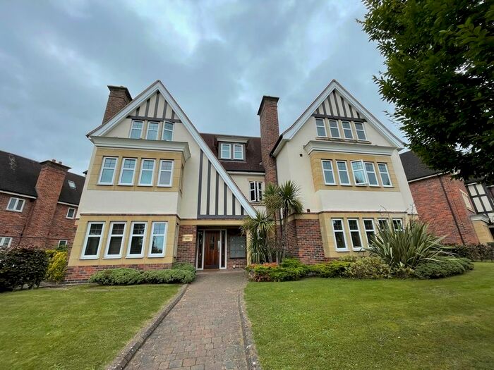 2 Bedroom Flat To Rent In Bracebridge House, Bedford Road, Sutton Coldfield, B75