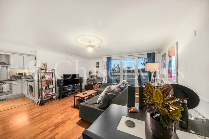 2 Bedroom Apartment To Rent In Stretton Mansions, Glaisher Street, Greenwich, SE8