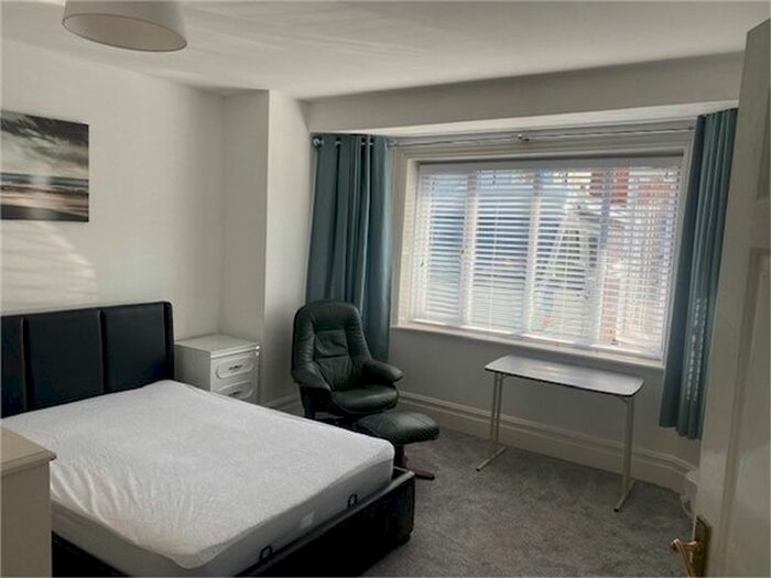 1 Bedroom Studio To Rent In Richmond Park Crescent, Bournemouth, BH8