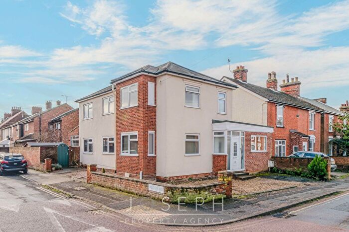 5 Bedroom Detached House For Sale In Rosehill Road, Ipswich, IP3