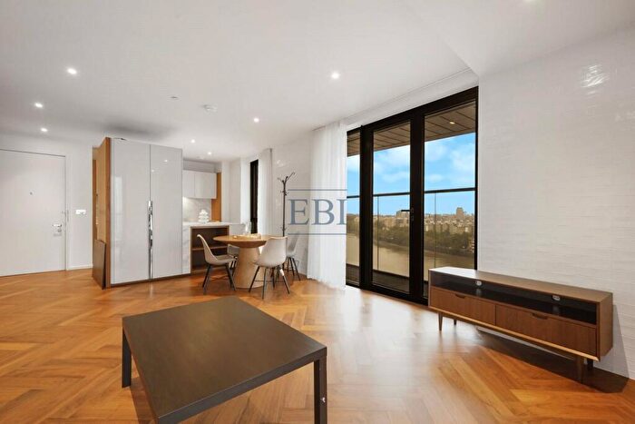 2 Bedroom Apartment To Rent In Ambassador Building, Embassy Garden, Nine Elms, SW11