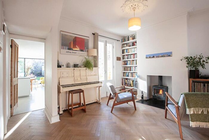 4 Bedroom Terraced House For Sale In Choumert Road, Peckham, SE15