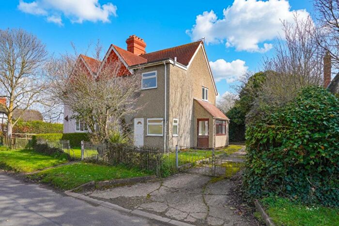 3 Bedroom Semi-Detached House For Sale In Hyde Road, Denchworth, OX12