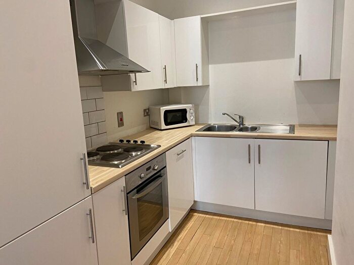 Studio To Rent In Castle Street, Swansea, SA1