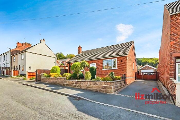 4 Bedroom Detached Bungalow For Sale In Spring Street, Castle Gresley, Swadlincote, DE11