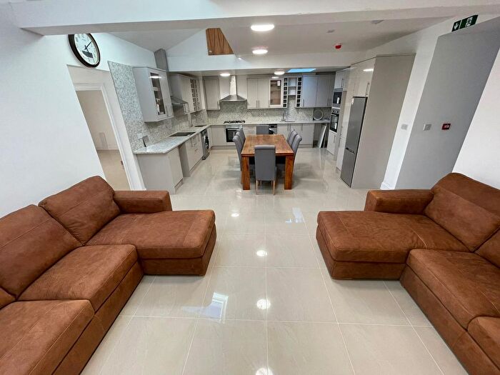 Property To Rent In Cheriton Avenue, Ilford, IG5