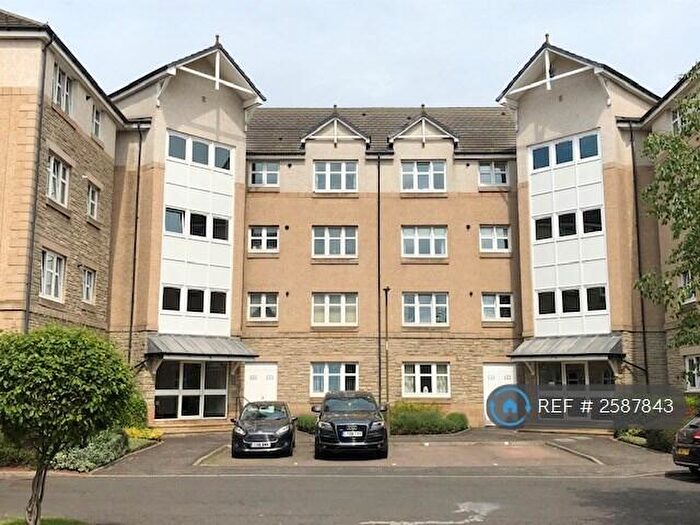 2 Bedroom Flat To Rent In Meadow Place Road, Edinburgh, EH12