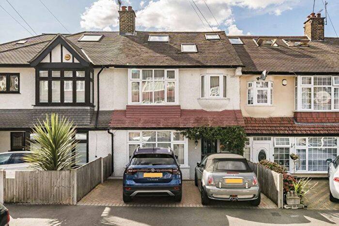 4 Bedroom Terraced House For Sale In Norbury Cross, London, SW16