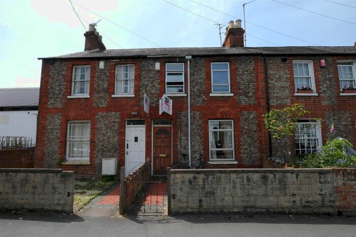 4 Bedroom Property To Rent In Tyndale Road, OX4