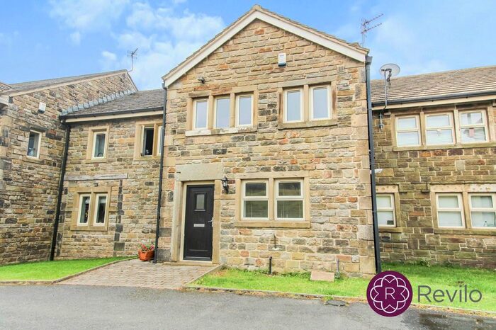 3 Bedroom Cottage To Rent In Road Lane, Rochdale, OL12