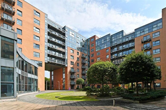 Apartment To Rent In West One Space, City Centre, S1