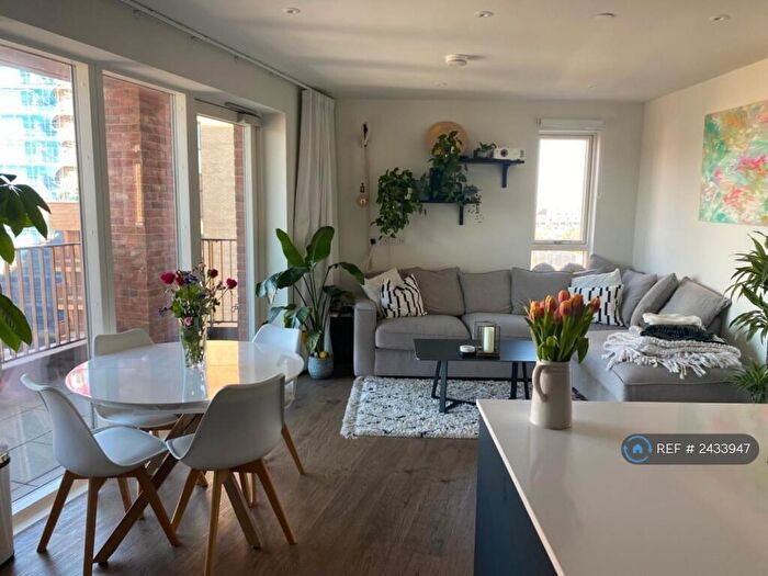 2 Bedroom Flat To Rent In Mary Neuner Road, London, N8