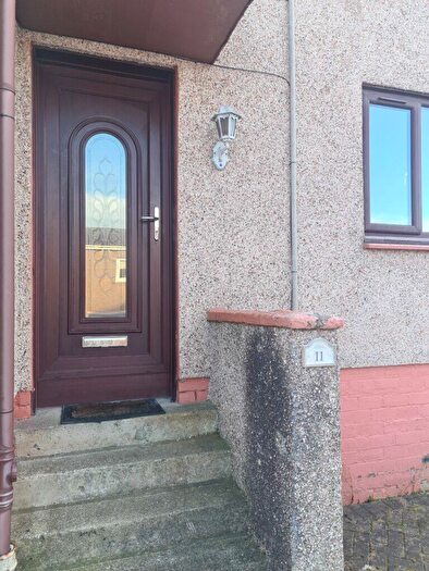 2 Bedroom Flat To Rent In Douglas Street, Gartlea, Airdrie, ML6