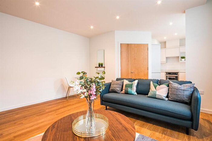 2 Bedroom Apartment For Sale In Queens Building, Queen Street, S1