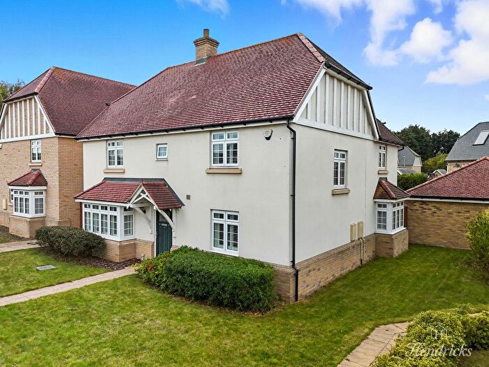 4 Bedroom Detached House For Sale In Thorpe Road, Hockley, SS5