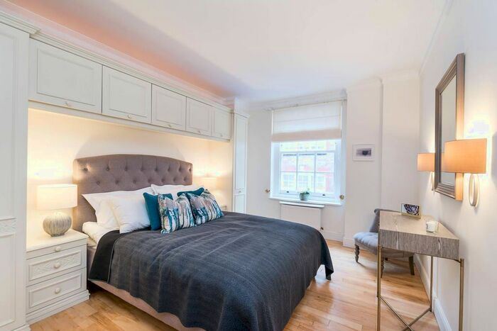 2 Bedroom Flat To Rent In Old Queen Street, Westminster, London, SW1H