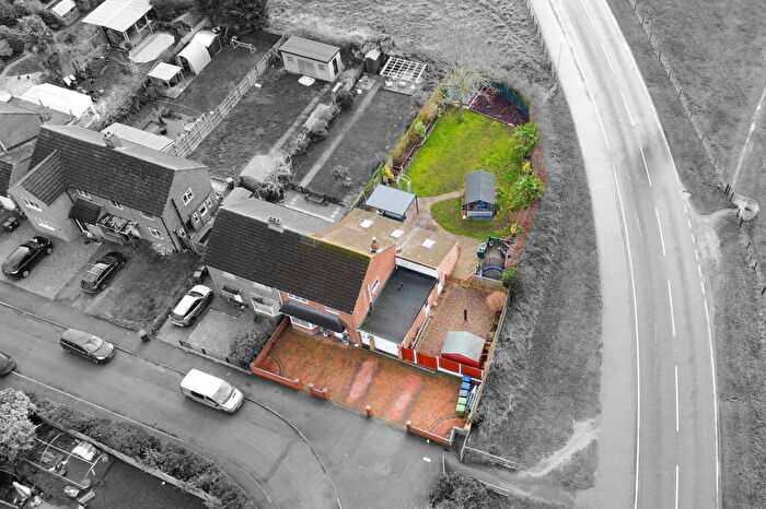 3 Bedroom Semi Detached House For Sale In Lammas Way, St. Neots, PE19