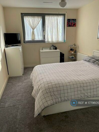1 Bedroom Flat To Rent In Meridia Court, London, E15