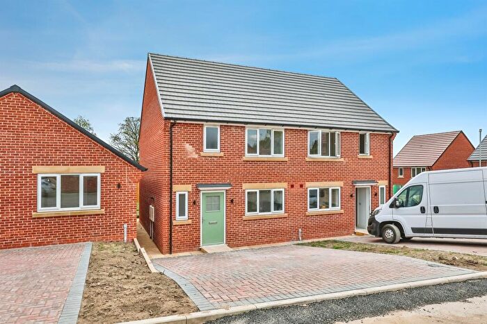 3 Bedroom Semi-Detached House For Sale In Foresters Rise, Newthorpe, Nottingham, NG16