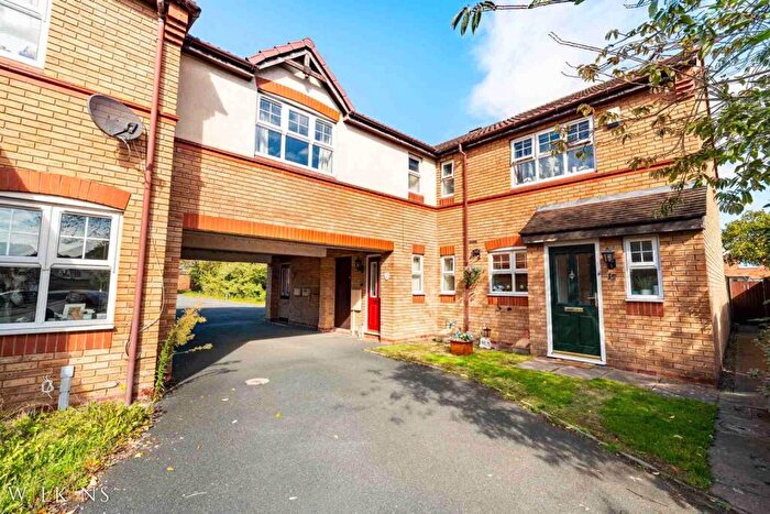 3 Bedroom Terraced House To Rent In Regal Close, Tamworth, Staffordshire, B77