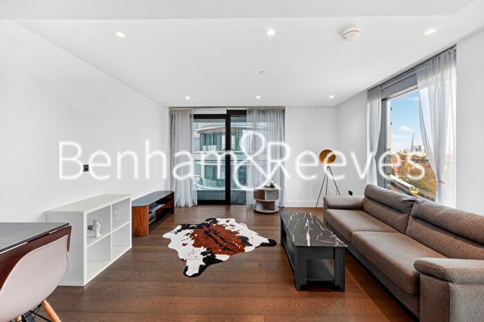 1 Bedroom Flat To Rent In The Dumont, Albert Embankment, SE1