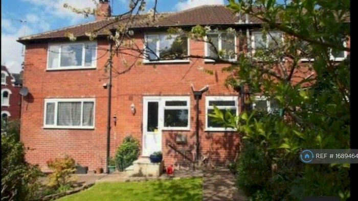 2 Bedroom Flat To Rent In Cliff Road, Leeds, LS6