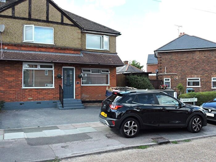 4 Bedroom End Of Terrace House For Sale In Wolsey Road, Enfield, EN1