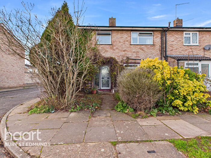 3 Bedroom End Of Terrace House For Sale In Oakes Road, Bury St Edmunds, IP32