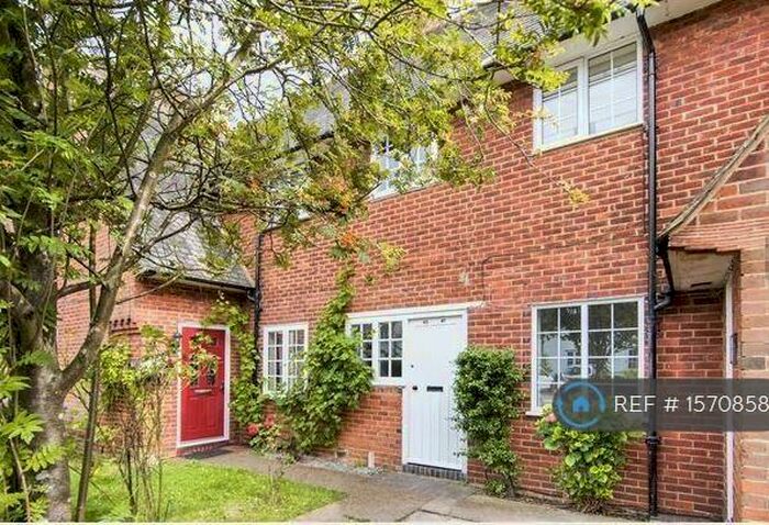 2 Bedroom Flat To Rent In Kingsbury, London, NW9