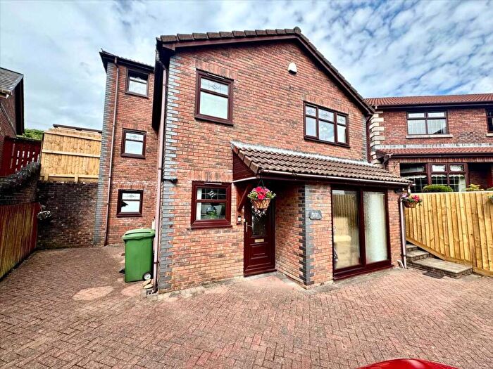 4 Bedroom Detached House For Sale In Bryn Rhedyn, Porth, CF39