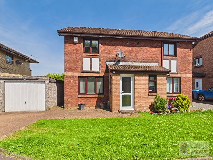2 Bedroom Semi-detached House For Sale In Severn Road, Gardenhall, East Kilbride, G75