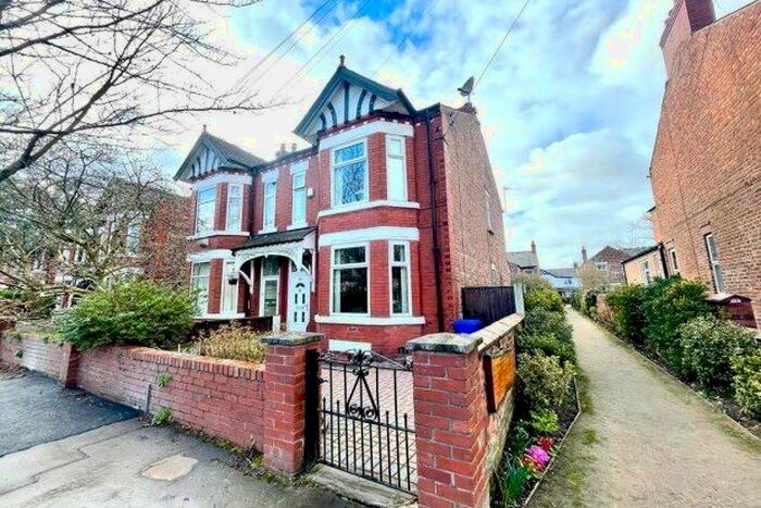 4 Bedroom Semi-Detached House To Rent In Oswald Road, Manchester, M21