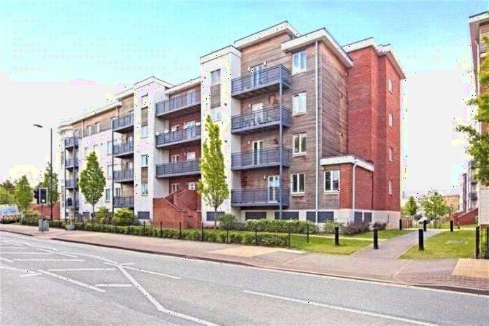 2 Bedroom Flat To Rent In Burghley Court, Kingsquarter, Maidenhead, Berkshire, SL6
