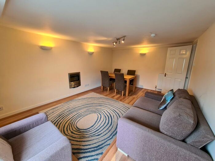 2 Bedroom Apartment To Rent In York Place, Clifton, BS8