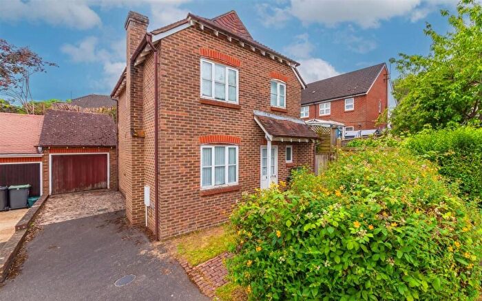 3 Bedroom Detached House For Sale In Brindles Field, Tonbridge, TN9