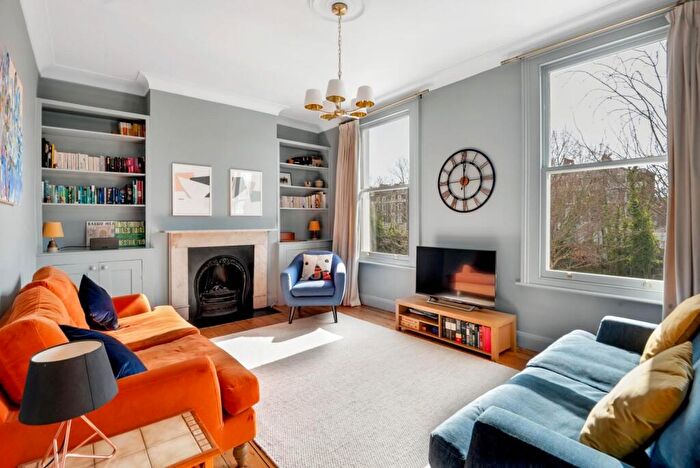 4 Bedroom End Of Terrace House To Rent In Mildmay Grove North, London, N1