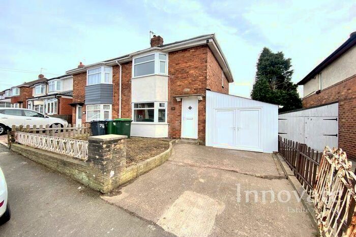 3 Bedroom Semi-Detached House To Rent In Lakeside Road, West Bromwich, B70