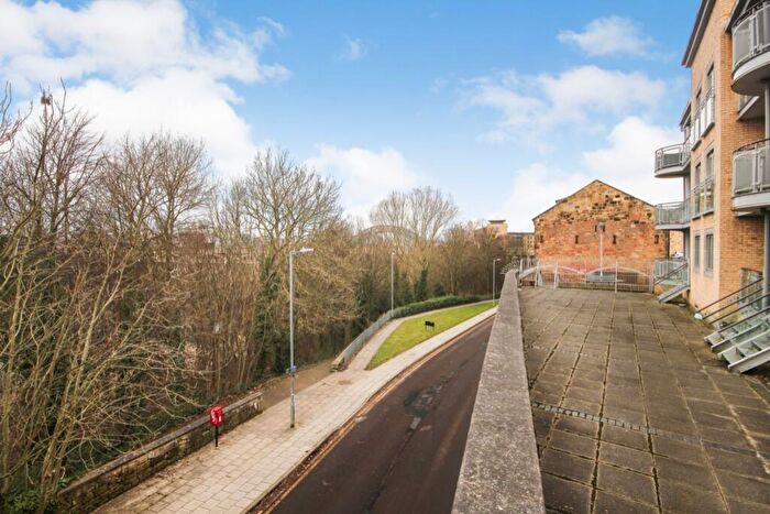 2 Bedroom Flat For Sale In Fairway Court, Fletcher Road, Ochre Yards, Gateshead, NE8